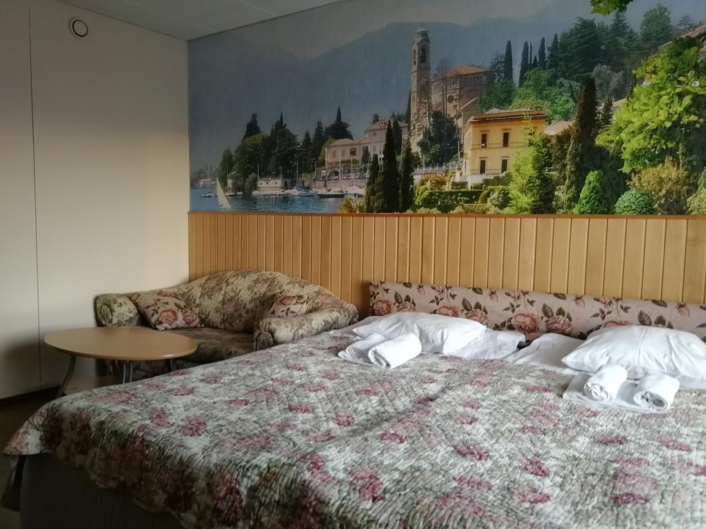 Hotel Villa Vanessa Siltakyla Ngoại thất bức ảnh